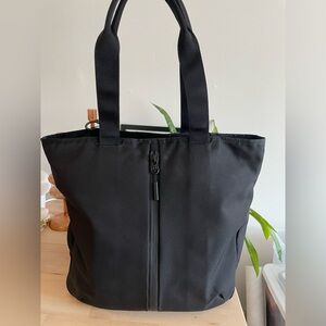 Aer Gym Tote - Black